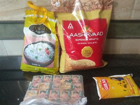 Free Food, Meds And Groceries, These Volunteer Groups In Mumbai Are ...