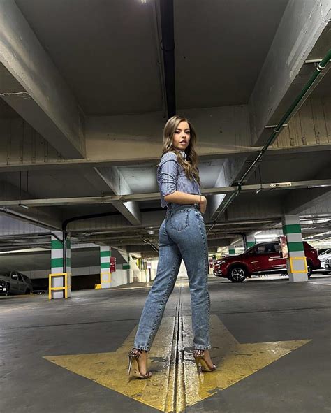 Valentina Rodríguez : r/FamousLatinas