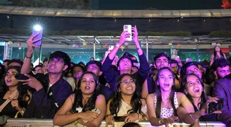 A 'Mishri' love story - Anuv Jain x Pune