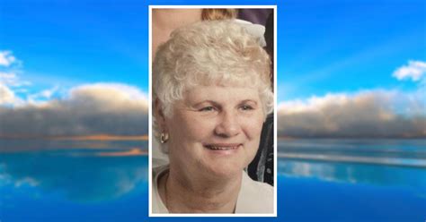 Obituary Galleries | Zoe E. Holbert of Freeport, Illinois | Walker ...