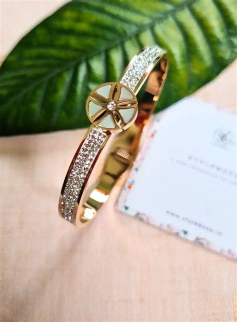 Anti Tarnish Bracelet – StyleBuzz