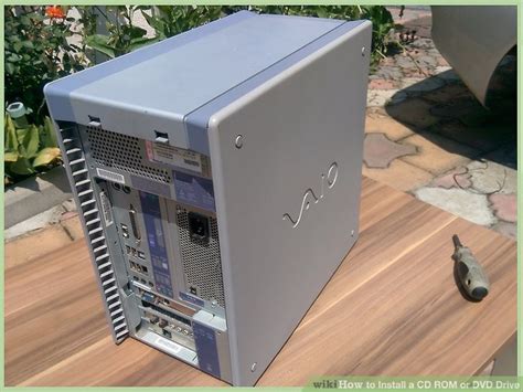 How to Install a CD Disc 的图像结果