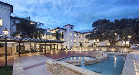 Cottage Health System: Santa Barbara Cottage Hospital - Perkins Eastman