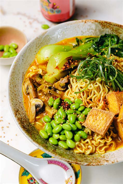 15 Minuten Kokos-Curry-Ramen · Eat this!