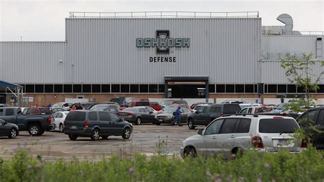 Oshkosh Defense sent a big contract to the non-union South — will it ...