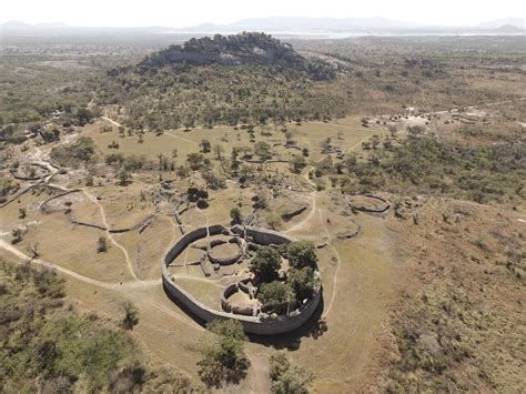 Great Zimbabwe Hill Complex: Ancient Zimbabwe Architecture