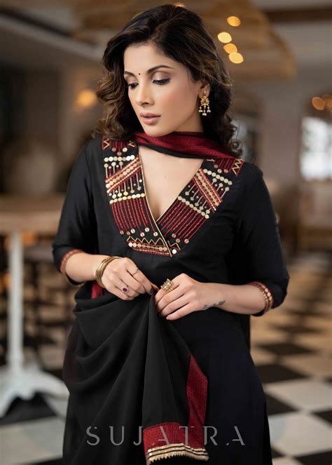 Elegant Black Cotton Silk Kurta With Red & Gold Embroidery On Neckline ...