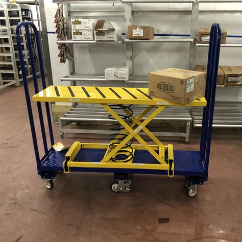 Self-Leveling Carts | National Cart