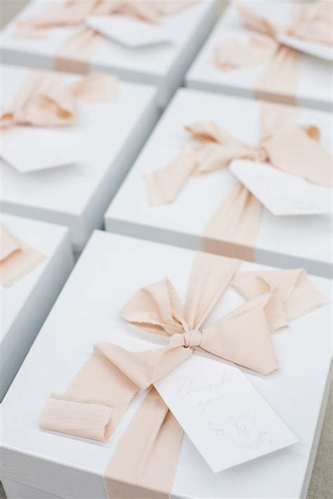 Gift Box Design 的图像结果