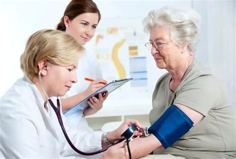 最新血压标准公布：2021年血压标准不再是120/80，看看正常范围_mmHg