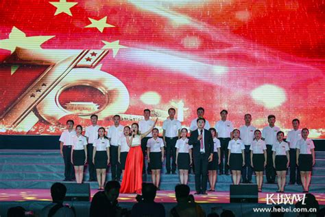 许昌市保险行业庆祝新中国成立七十周年歌咏朗诵大赛圆满落幕_中国银行保险报网