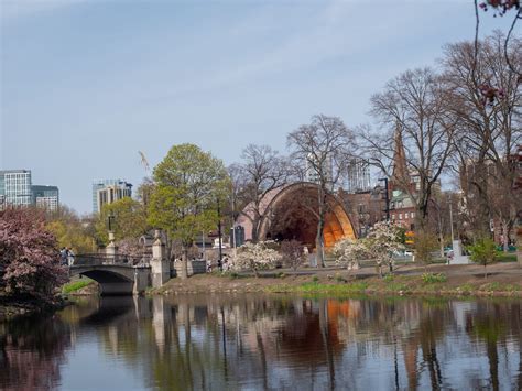 Franklin/Foxboro Line on the Commuter Rail