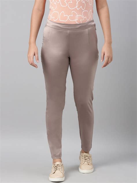 Women Solid Copper Mid Rise Shiny Pants