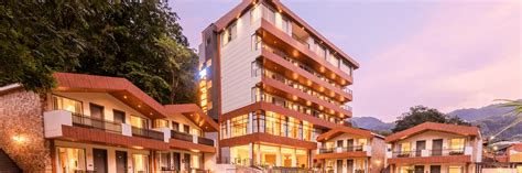 Riverside Bliss & 5-Star Service at DLS Divine River Resort