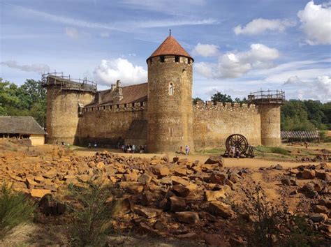 The Evolution of Guédelon Castle - A 13th-Century Castle In the Modern ...