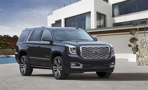 2018 GMC Yukon Denali sports revised grille, 10-speed auto