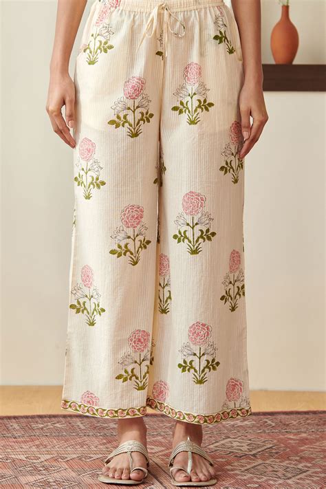 Surplus: Roz Meher Samaira Farsi – Farida Gupta India