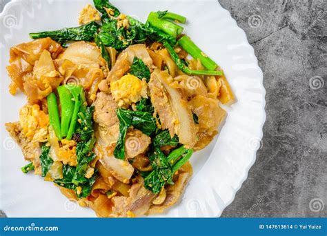 Stir-fried Fresh Rice-flour Noodles with Sliced Pork, Egg and Kale ...