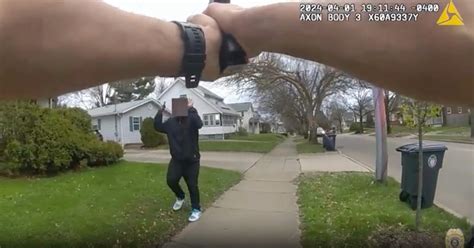 Akron bodycam footage video: Akron police shoot teenager Tavion Koonce ...