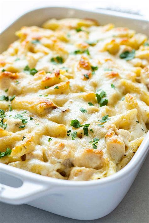 Easy Chicken Alfredo Bake - Best Chicken Alfredo Recipe!