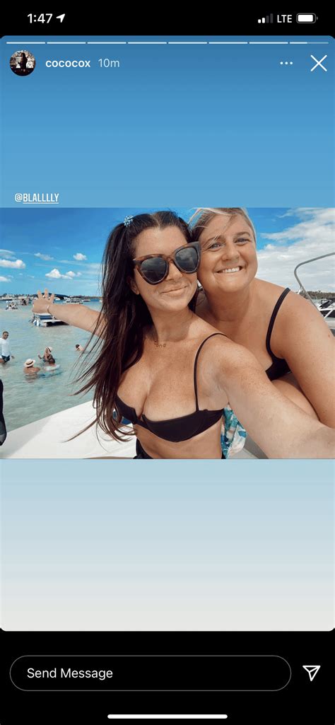 Busty Courtney Cox (L.) - Boston Radio : r/ReporterInstaHotties