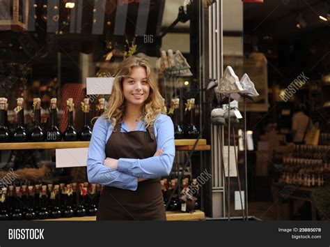 Local Business Owner 的图像结果