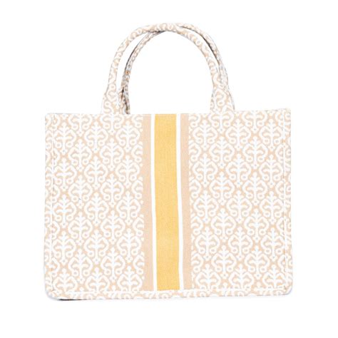 Shop Tote Bags, Laptop Bags, Shoulder Bags at Individual Design.In
