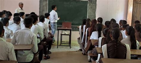 school.com/Falities/Classroom/