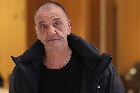 Qui est Marco Mouly, le "roi de l'arnaque", condamné à trois ans de ...