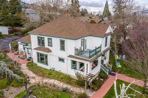 ABIGAIL'S BED AND BREAKFAST INN (Ashland) - B&B Reviews, Photos, Rate ...