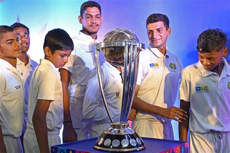 World Cup Best Young Player Trophy 的图像结果