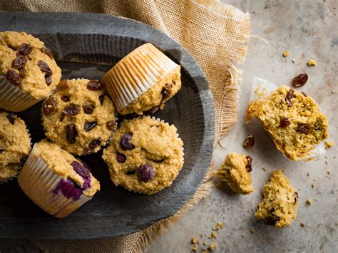 Lemon-Blueberry Oat Bran Muffins - Kosher.com