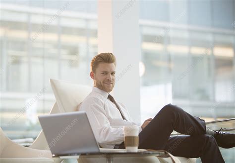 Businessman with Laptop 的图像结果