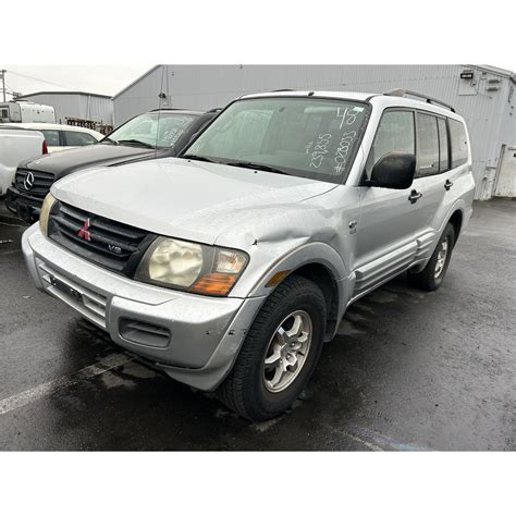 2001 Mitsubishi Montero