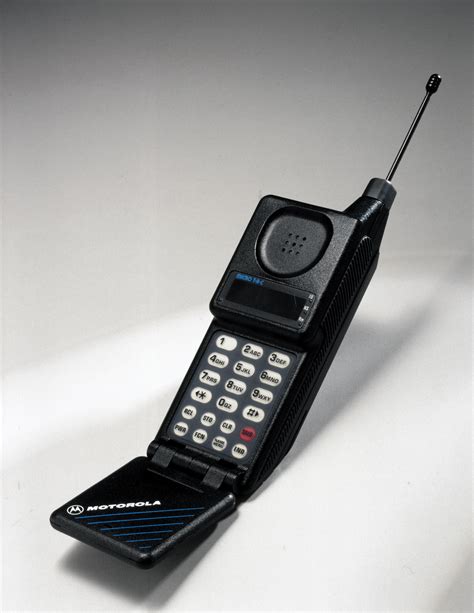 Motorola Flip Phone 1996 at Christina Gonzales blog