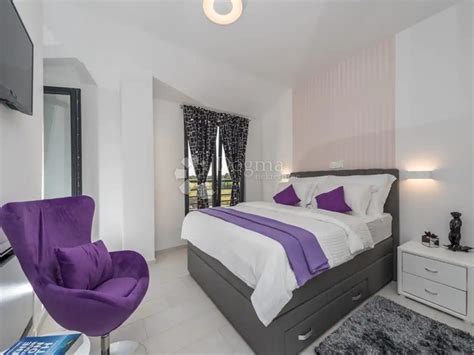 Moderna vila sa bazenom u Privlaci, kuća, površina 220m2