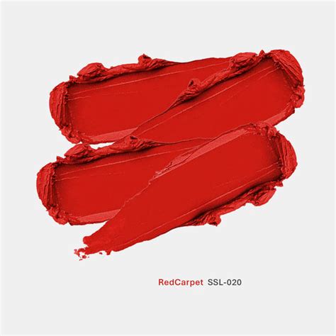 Red Carpet - Luxe Matte Lipstick – Star Struck by Sunny Leone