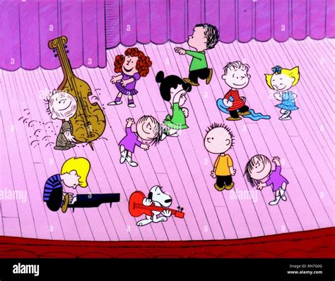 SCHROEDER,LINUS,SNOOPY,LUCY, A CHARLIE BROWN CHRISTMAS, 1965 Stock ...