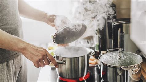 DIY Herbal Steam Inhalations For Relief During Fever | OnlyMyHealth