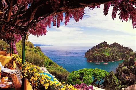 Amalfi Ocean View: Stunning HD Wallpaper of a Serene Terrace