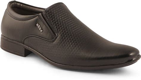 XESS by ID Slip On For Men (Black) Slip On For Men - Buy XESS by ID ...