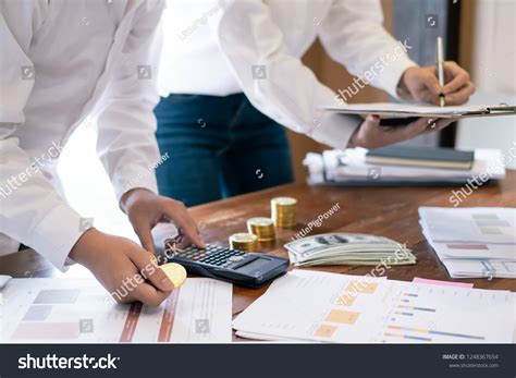 Finance Stock Photo 的图像结果