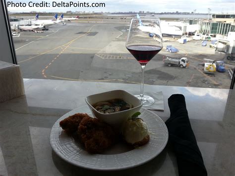 Centurion Lounge LGA LaGuardia Airport american express delta points ...