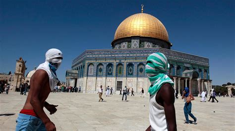 Jews Challenge Rules to Claim Heart of Jerusalem - The New York Times