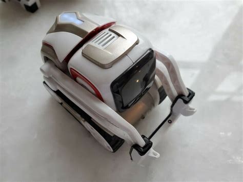 Cosmo Robot Box 的图像结果