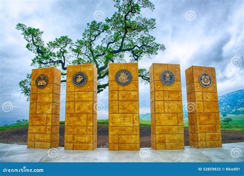 Memorial To Military Branches Editorial Photography - Image of pillars, army: 32859832