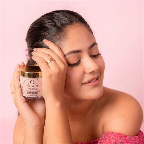 Masoor Dal & Milk Face Pack - 120 gm – Flower Organics