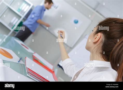 Classroom 的图像结果