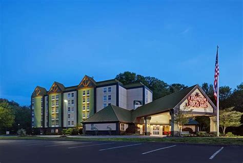 HAMPTON INN & SUITES PIGEON FORGE ON THE PARKWAY - Hotel Reviews ...