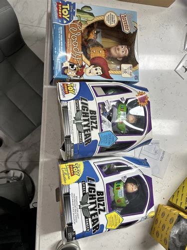 Thinkway toys Disney Toy Story Signature Collection Buzz Lightyear ...